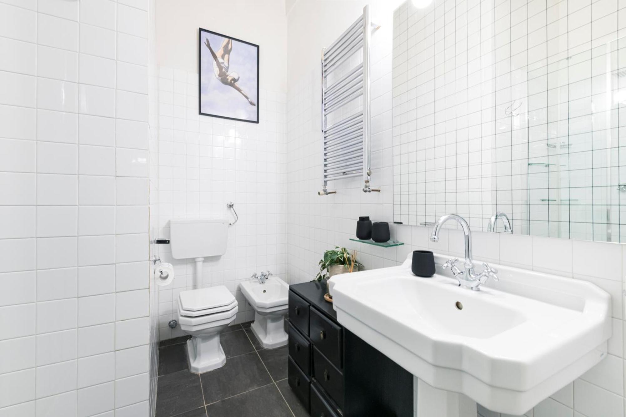 Lovely Apartment On The Navigli River By Easylife Milano Dış mekan fotoğraf